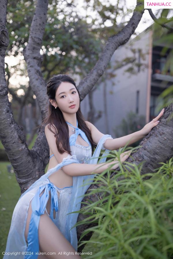 唐安琪  [XiuRen]高清写真图 2024.05.06 No.8492 唐安琪 美腿性感第25张图片